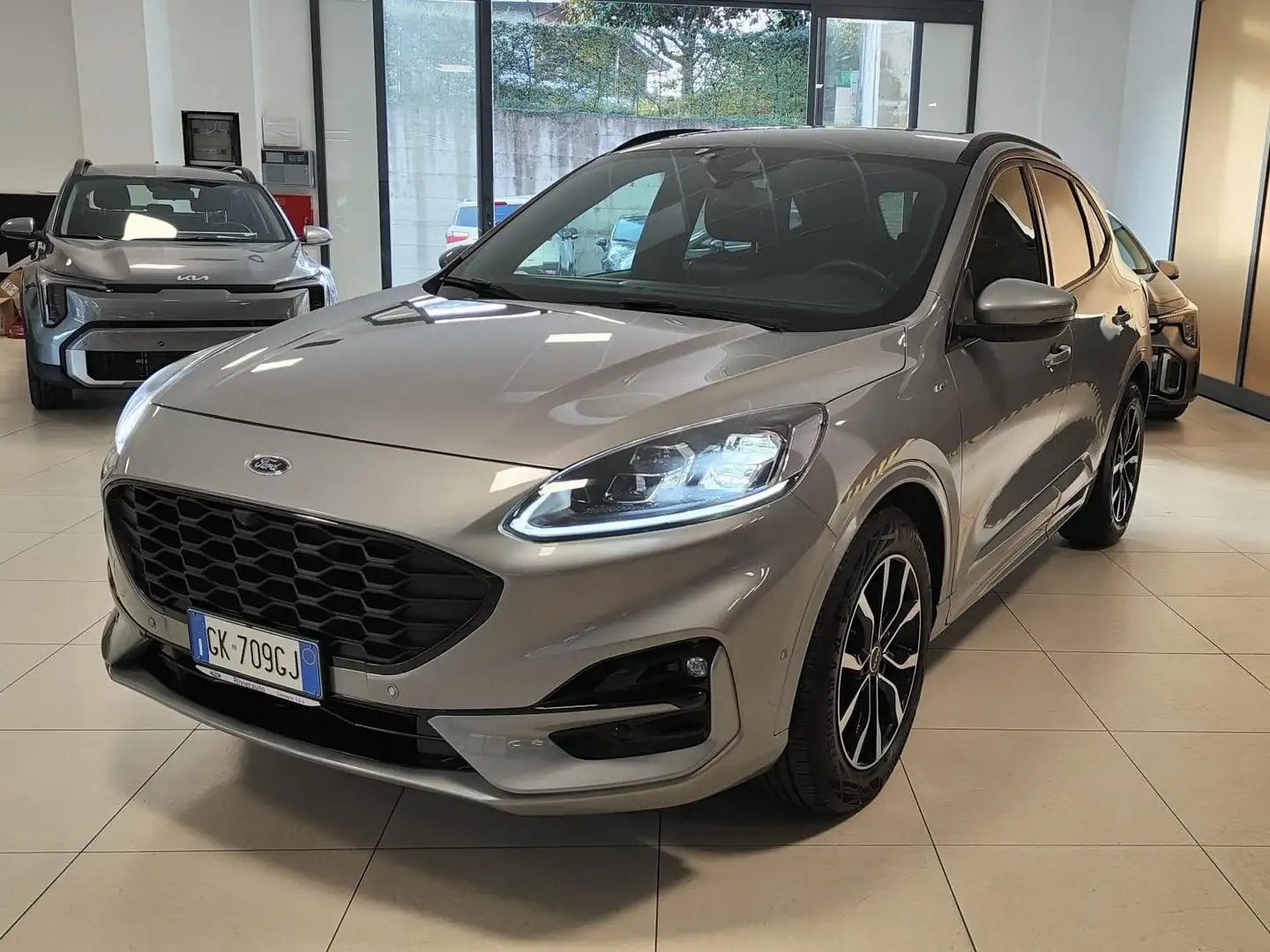 Ford Kuga 2022 ST-LINE X 1.5 ecoblue 120CV C-AUT - PERFETTA Grau - 1
