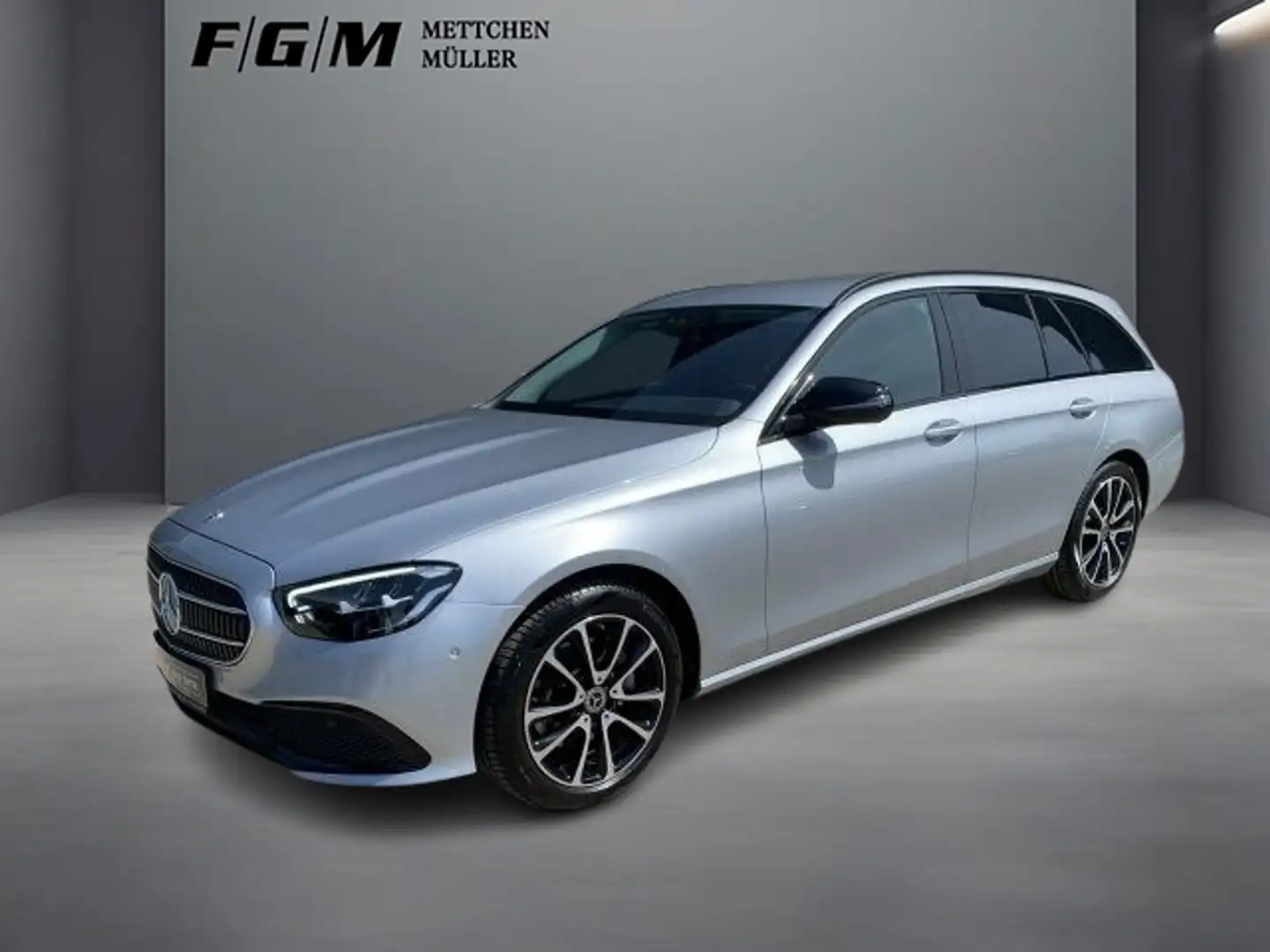 Mercedes-Benz E 220 d T Avantgarde +Wide+MBUX+LED+Night+Cam Argent - 1