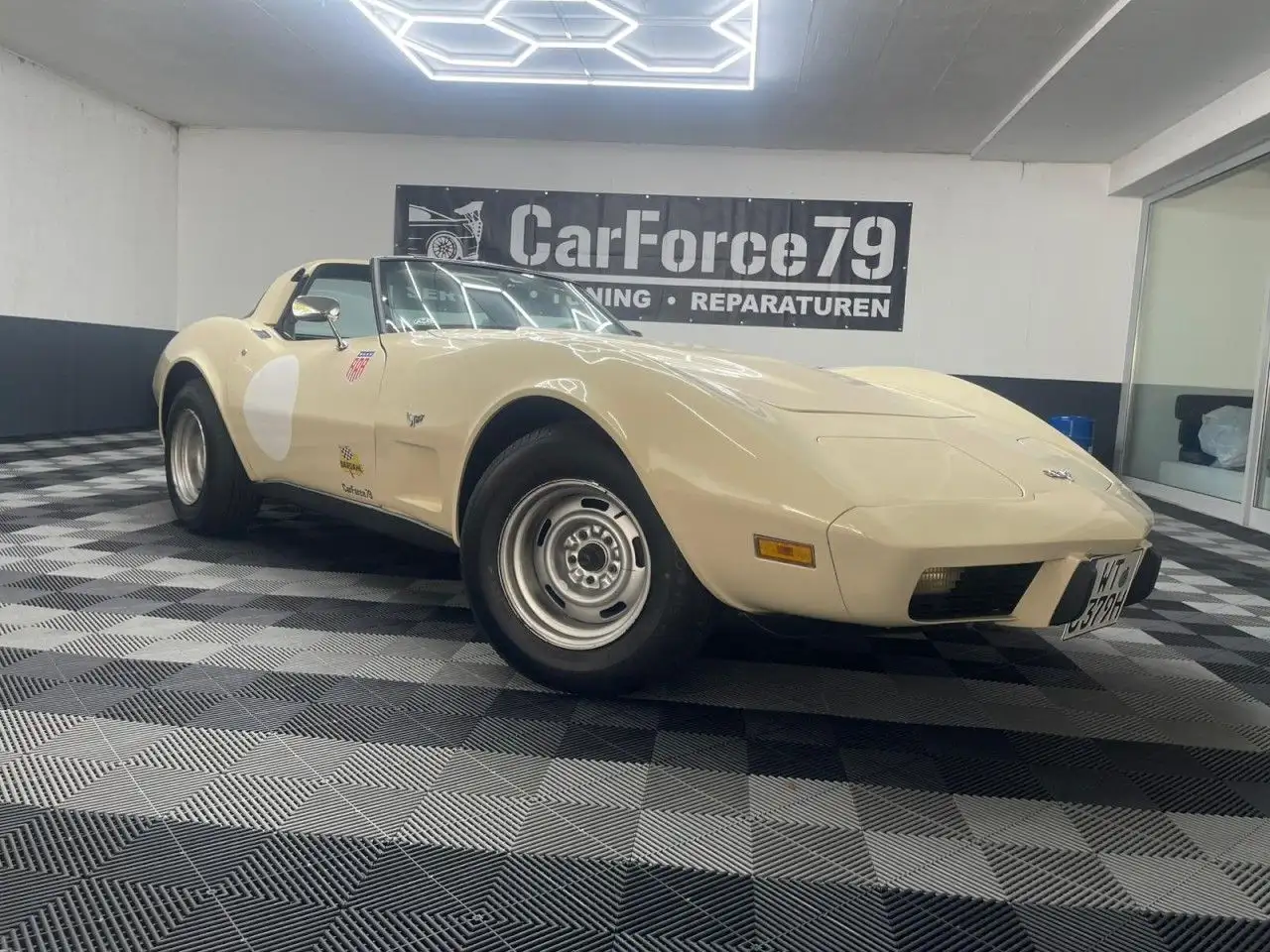 Corvette C3 Targa Automat Teilrestauriert *Kundenauftrag*, foto 1