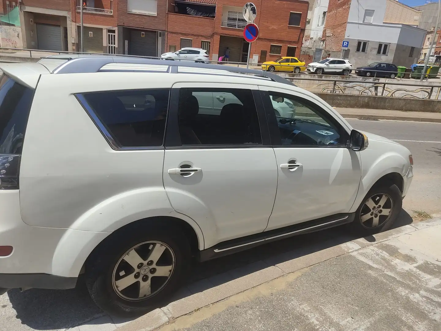 Mitsubishi Outlander 2.2DI-D Motion - 2