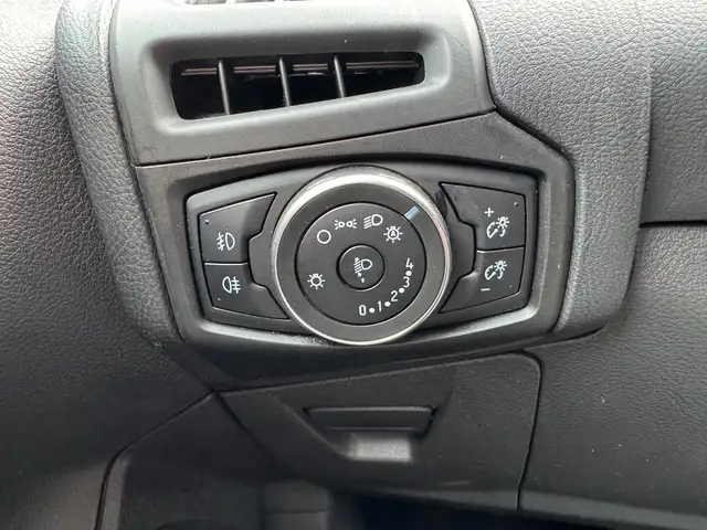 Ford Focus view 24