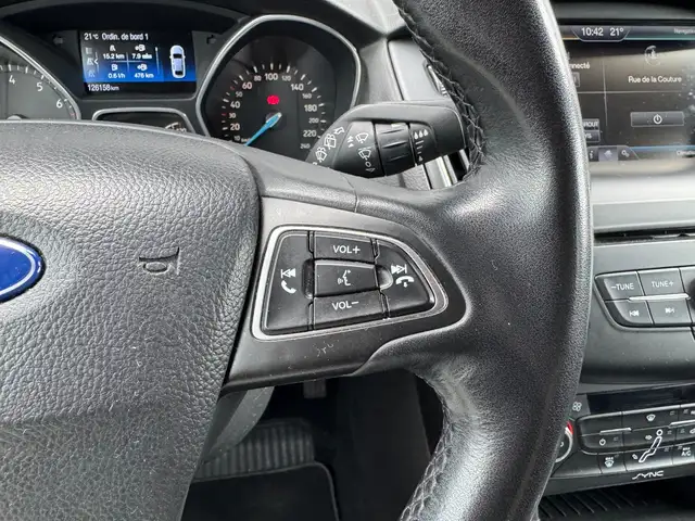 Ford Focus view 15