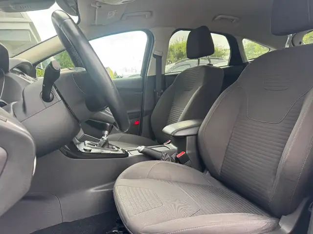 Ford Focus view 9