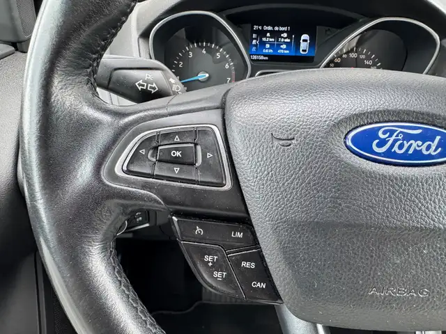 Ford Focus view 14