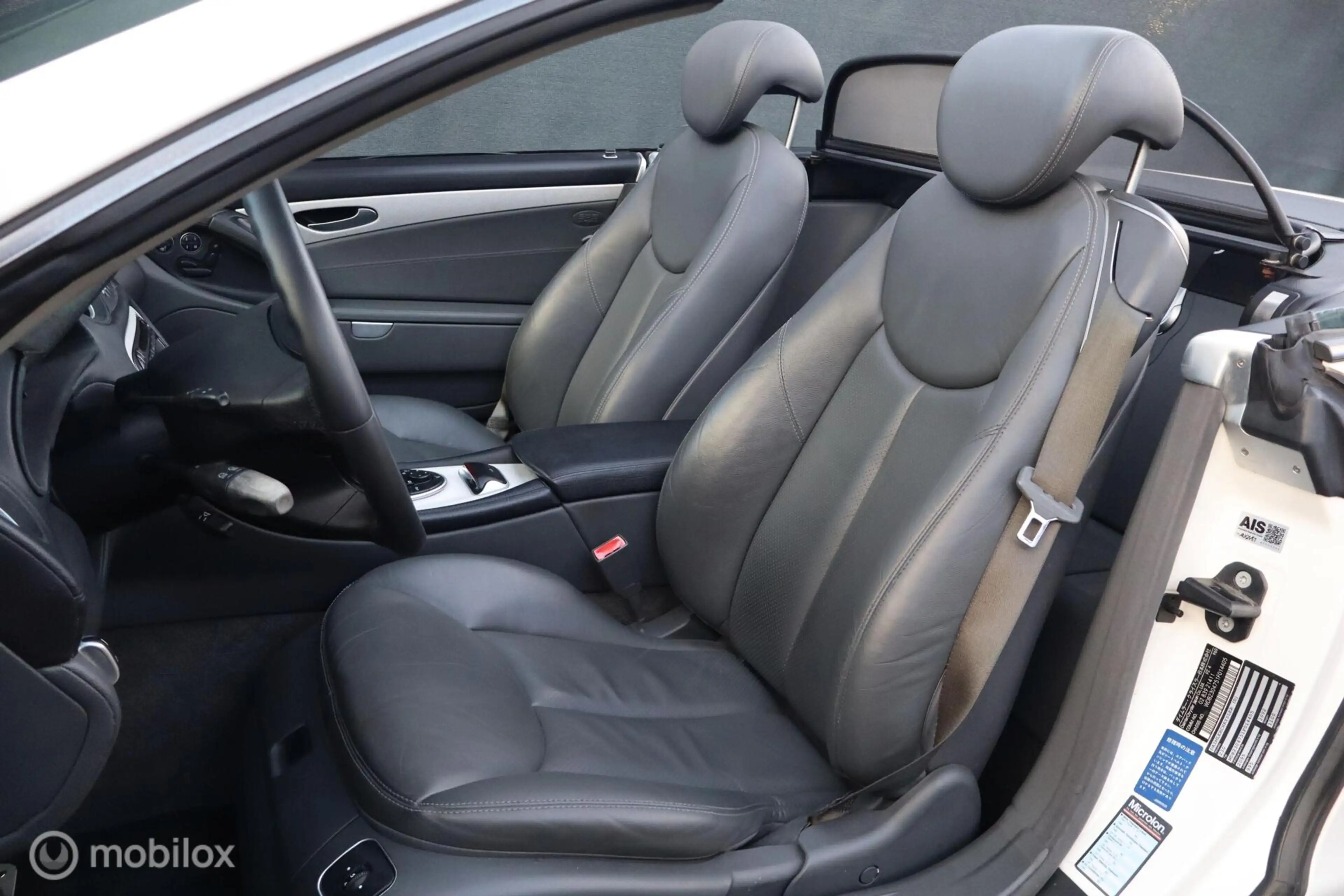 Mercedes-Benz SL 500 — photo 9