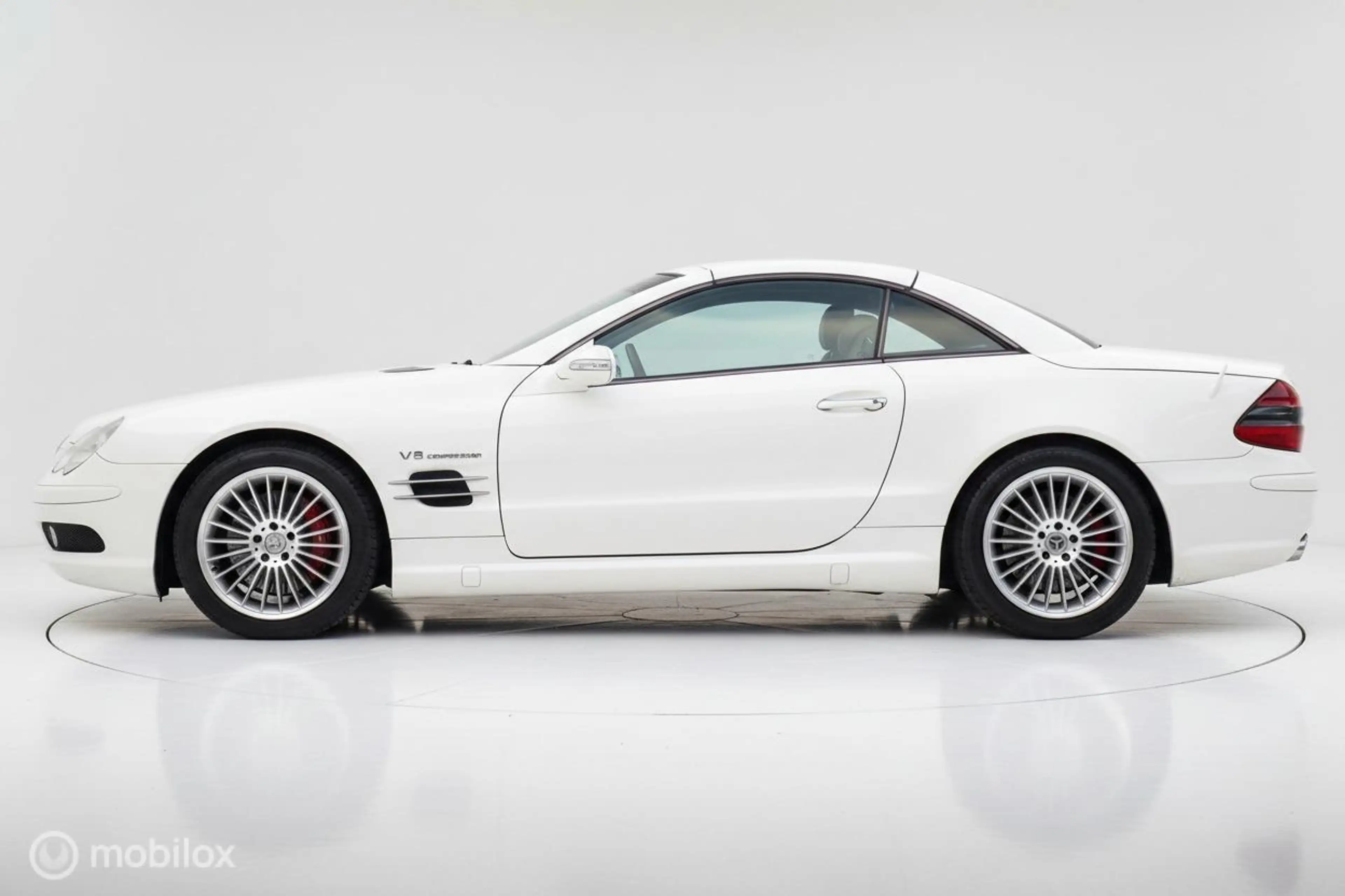 Mercedes-Benz SL 500 — photo 12