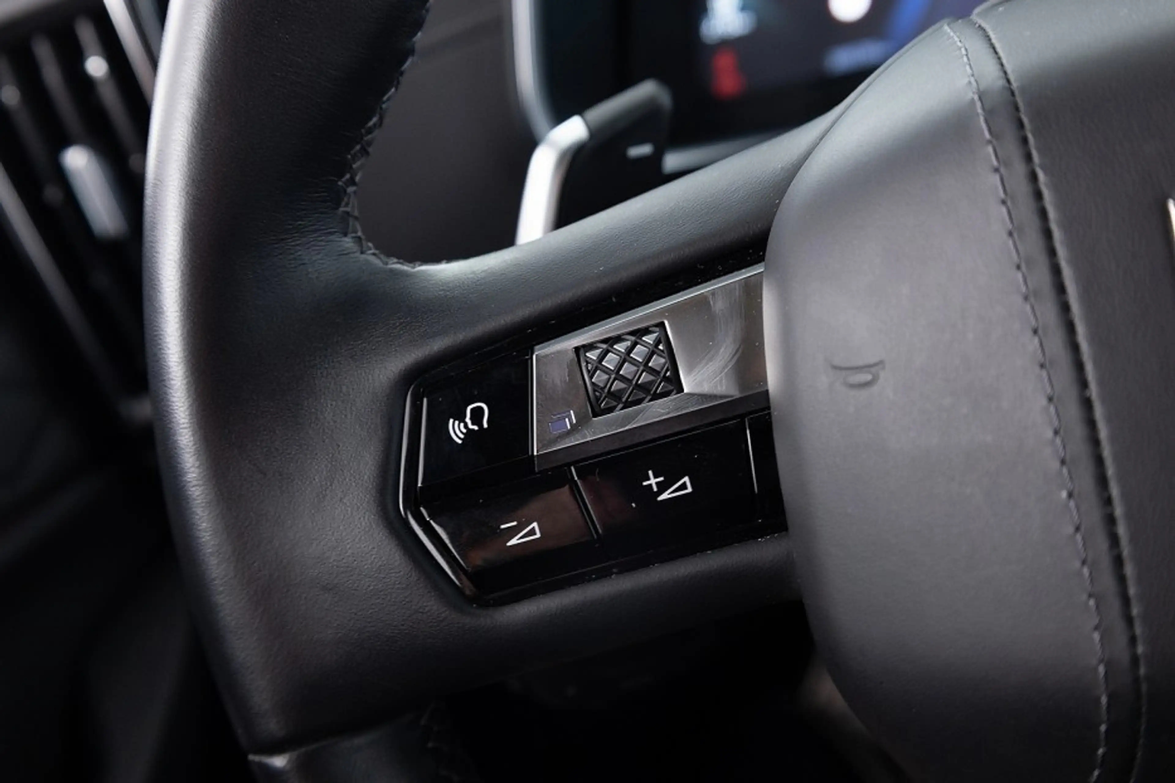 DS Automobiles DS 9 E-Tense RIVOLI+ PHEV | LEDER | Full LED | CARPLAY — photo 16
