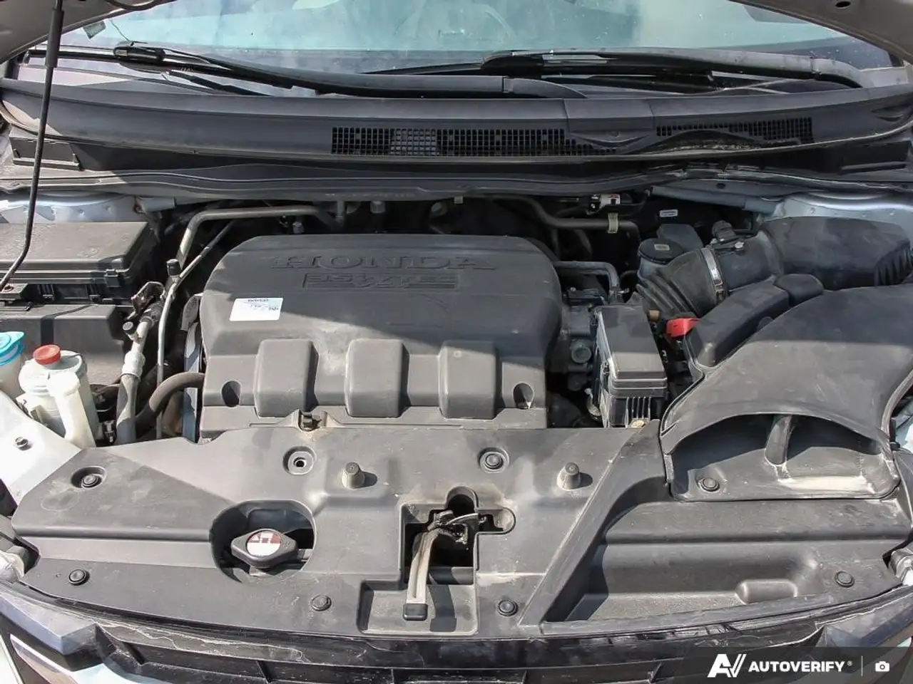 Honda Odyssey снимка Honda Odyssey