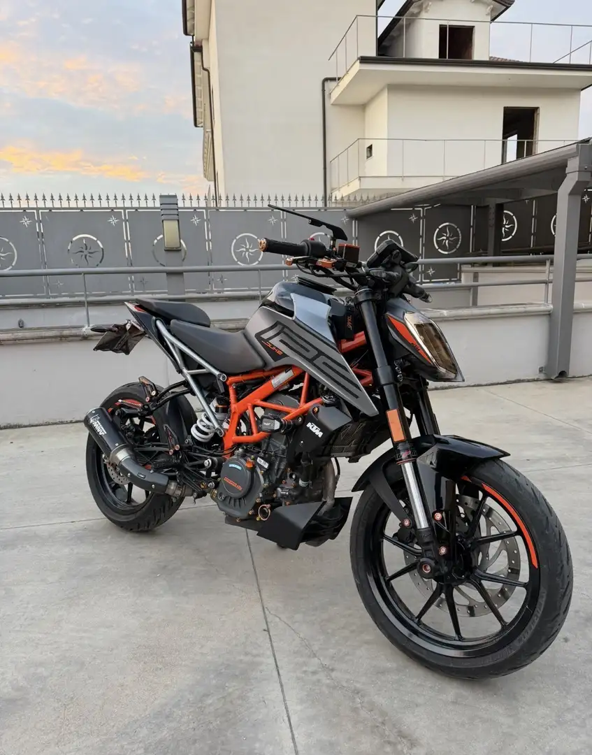 KTM 125 Duke ABS - 1