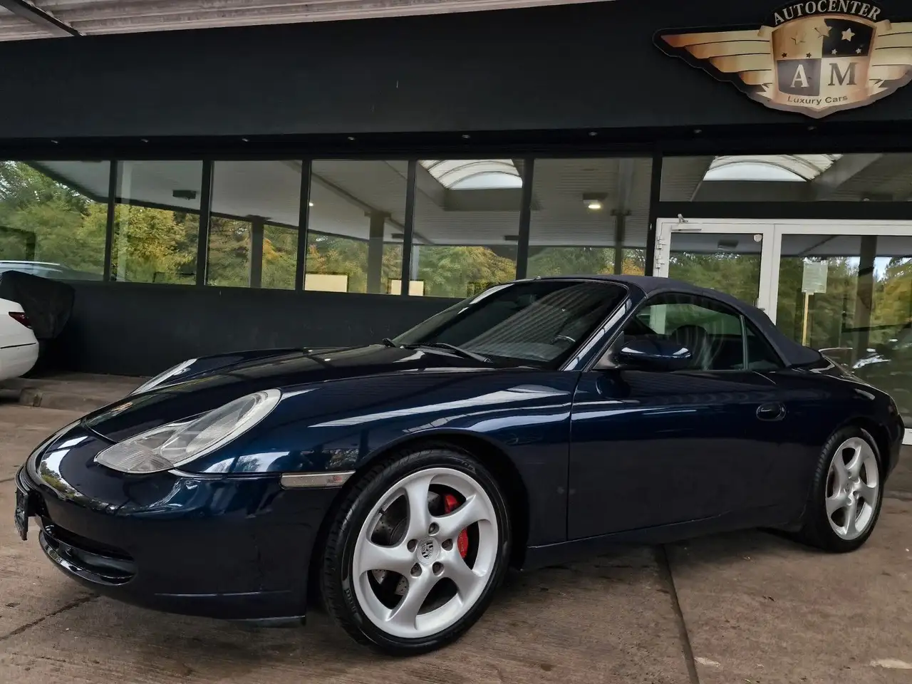 Porsche 996 (911) Cabriolet Carrera Automatik Leder/SZH, foto 3