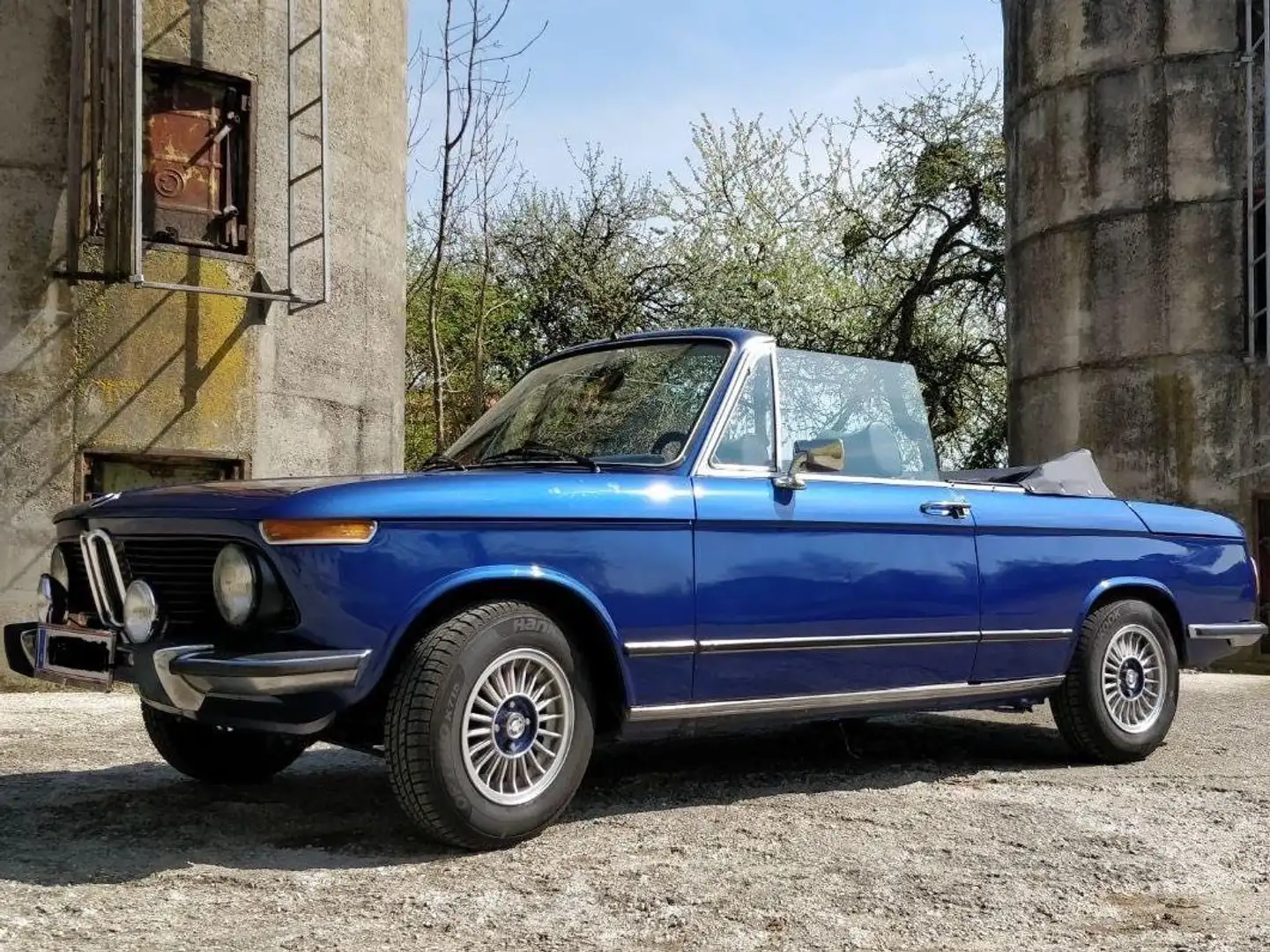 BMW 1502 Blau - 2