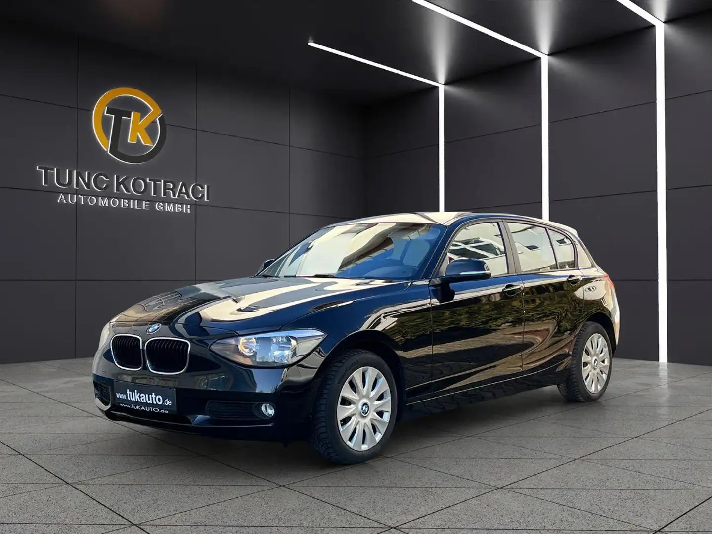 BMW 114 i 16V|SITZHEIZUNG|PDC|5 TÜREN|KLIMA|102 PS++ Schwarz - 1