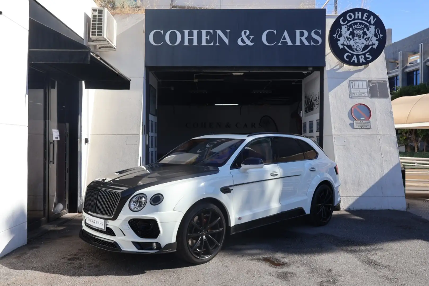 Bentley Bentayga 6.0 Blanc - 1