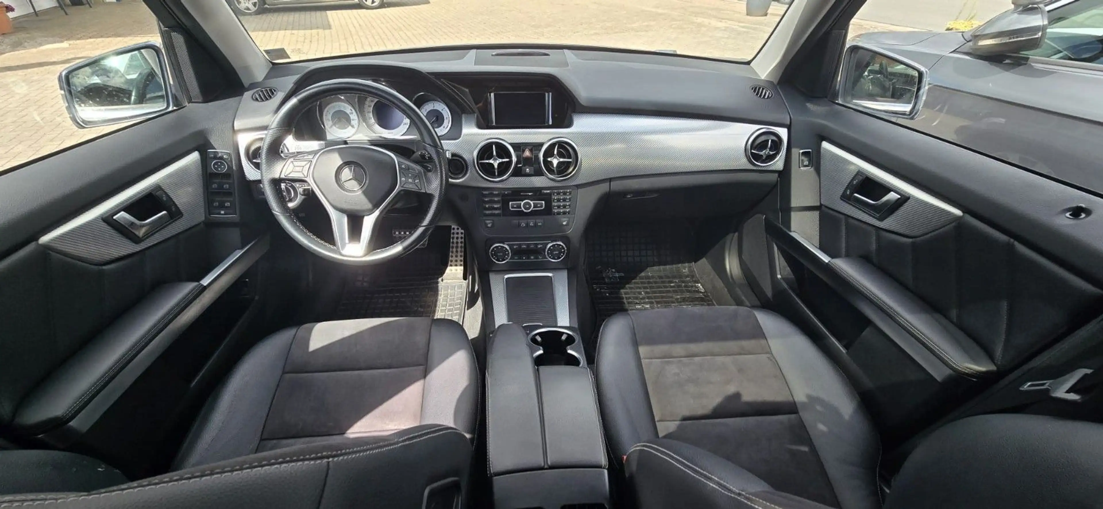 Mercedes-Benz GLK 220 CDI 4Matic*Pano*AHK*NAVI*UVM — photo 6