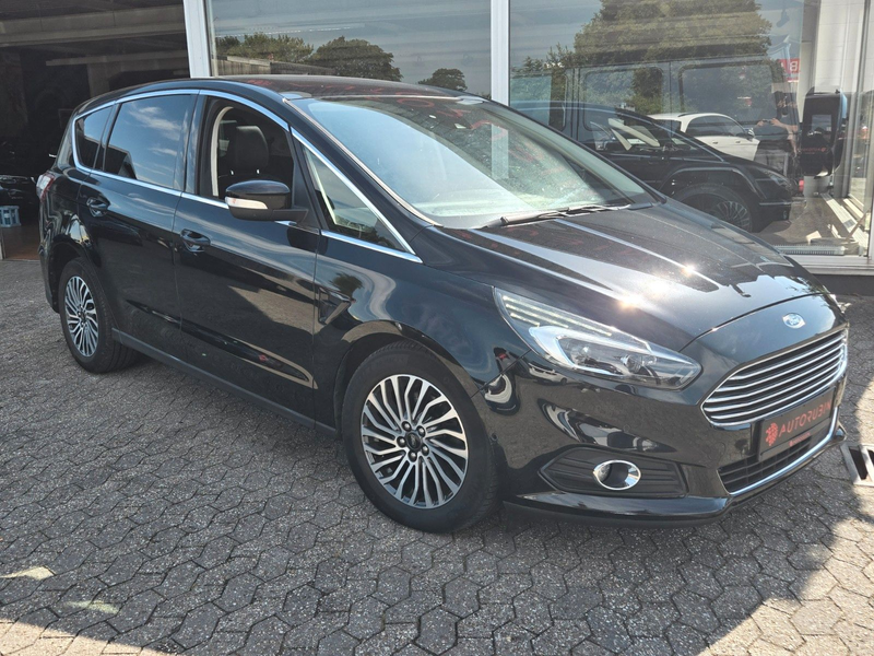 Ford S-Max S-MAX Titanium 7-Sitzer/TOT/PANO/KAMERA — photo 4
