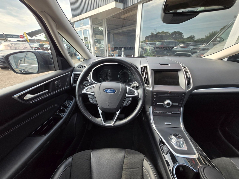 Ford S-Max S-MAX Titanium 7-Sitzer/TOT/PANO/KAMERA — photo 11