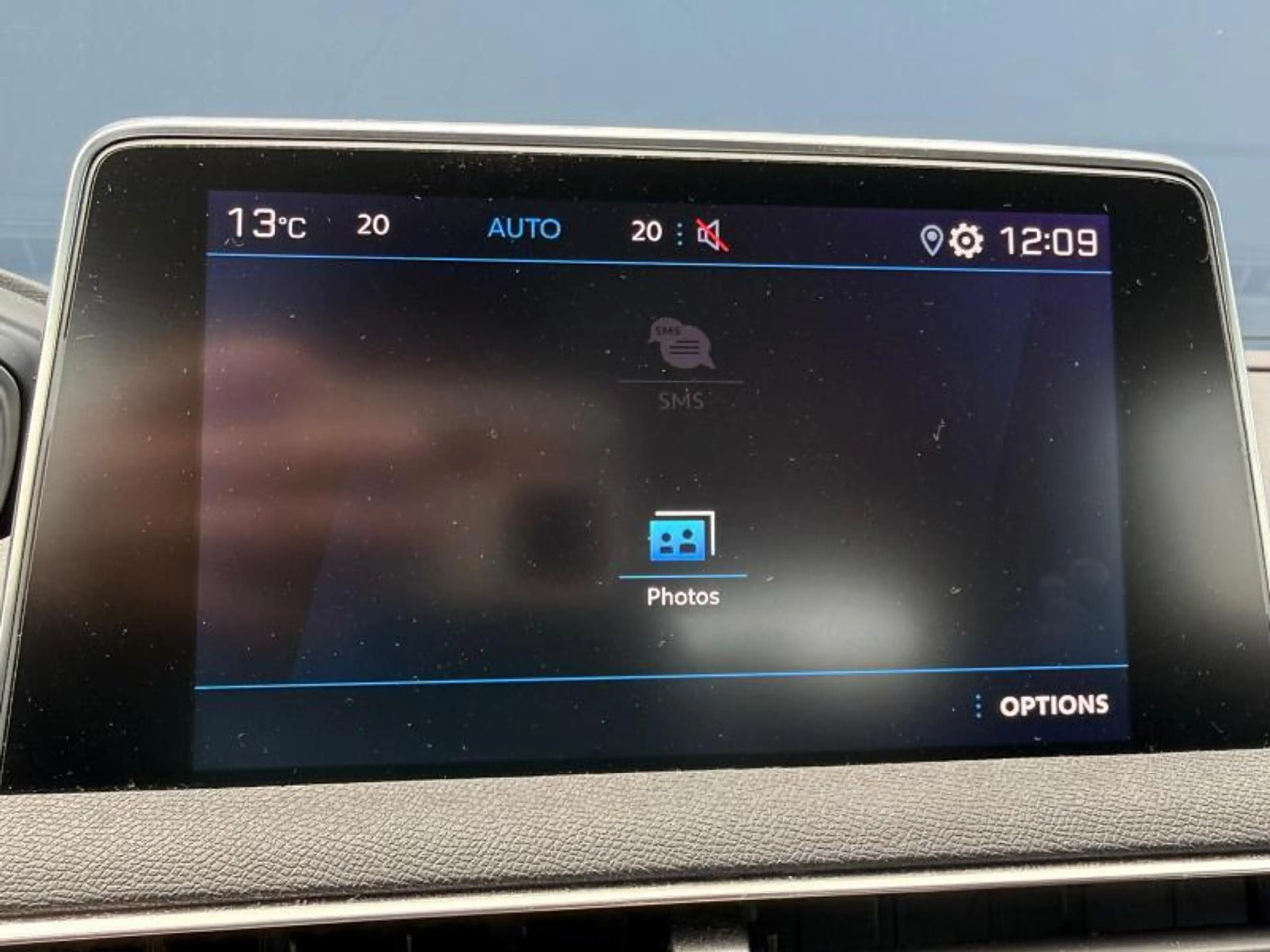 Peugeot 5008 Active — photo 10