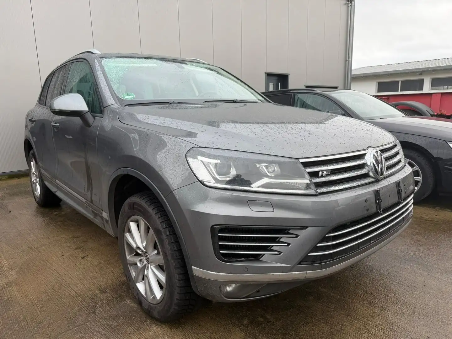 Volkswagen Touareg V6 TDI Terrain Tech 4Motion*R-LINE*LUFT* Gris - 2