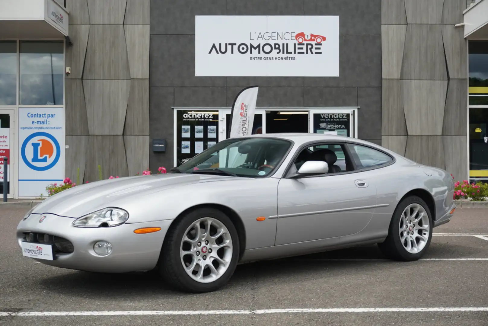 Jaguar XKR Coupé V8 4.0 Supercharged 363 ch BVA Origine France Schwarz - 1