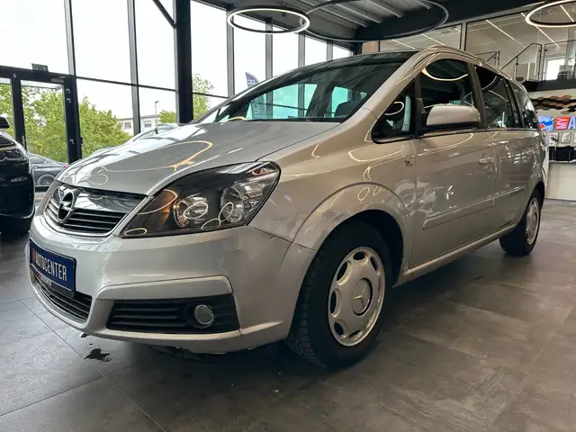 Opel Zafira view 21