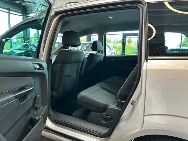 Opel Zafira view 29