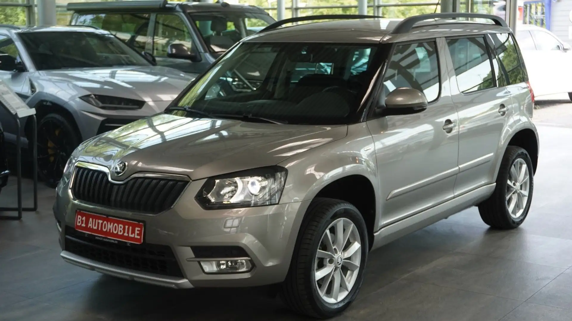 Skoda Yeti Drive 4x4*BI-XENON*DAB*KAM*NAVI*1 HAND* Beige - 1