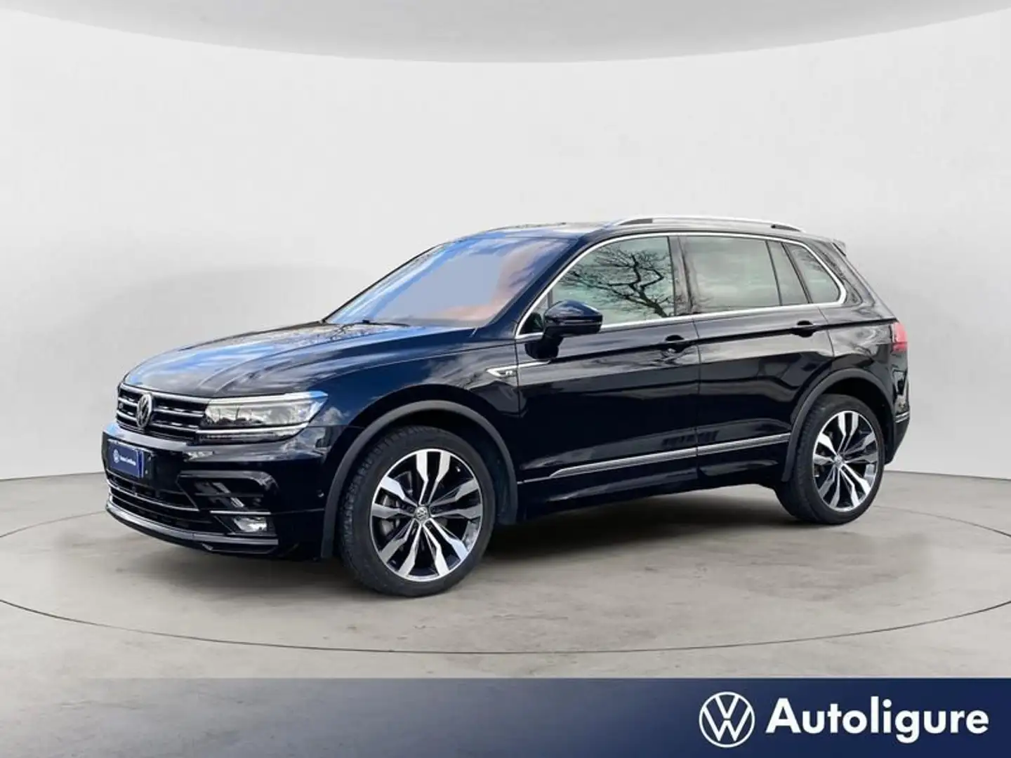 Volkswagen Tiguan 2.0 BiTDI DSG 4MOTION Advanced R-Line BMT Zwart - 1