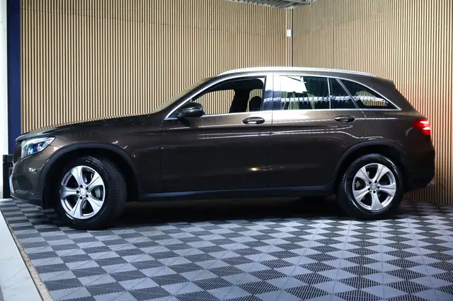 Mercedes-Benz GLC view 10