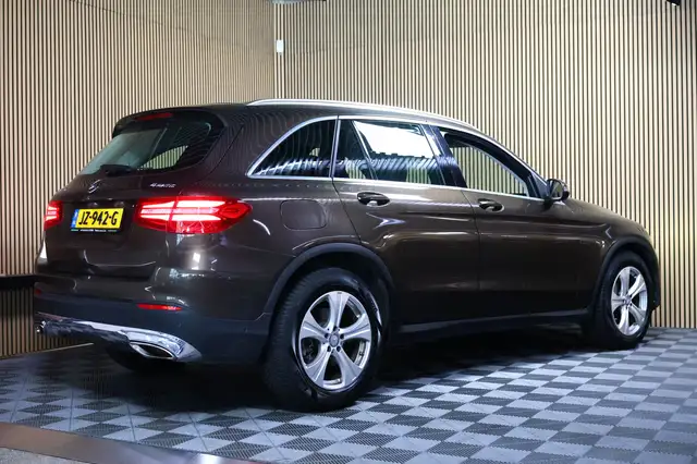 Mercedes-Benz GLC view 6