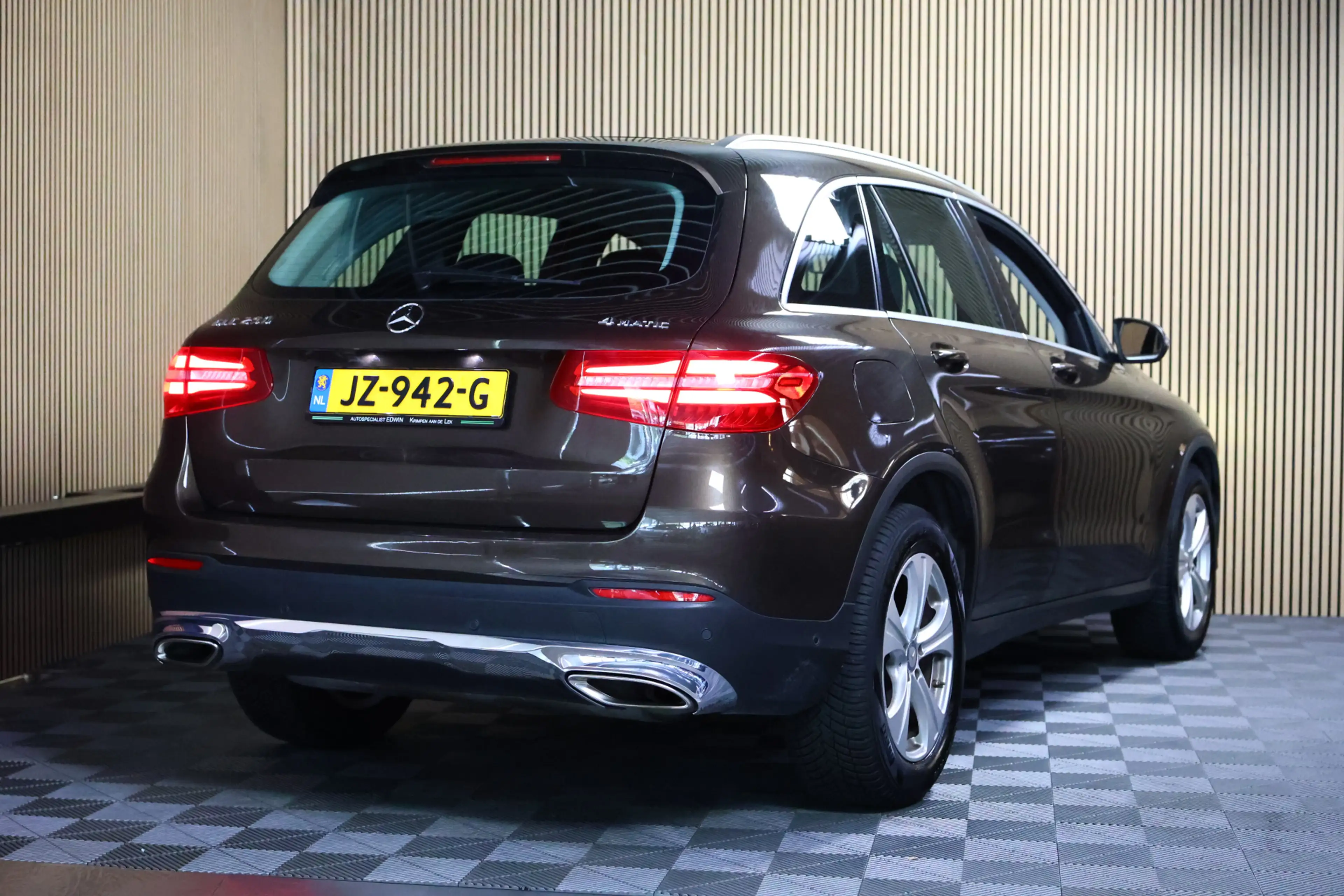 Mercedes-Benz GLC 250 4MATIC Sport Edition Premium Plus NAVI CLIMA CAMER — photo 3
