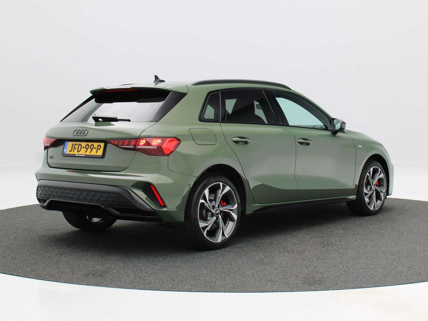 Audi A3 Sportback S Line Competition 45 TFSI E -  - Joinsteer - #1