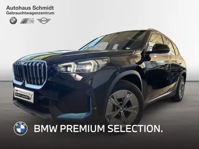 BMW iX1 xDrive30 *LC+*DAB*AHK*Pano*Adapt.LED*Adapt.M-Fahrw