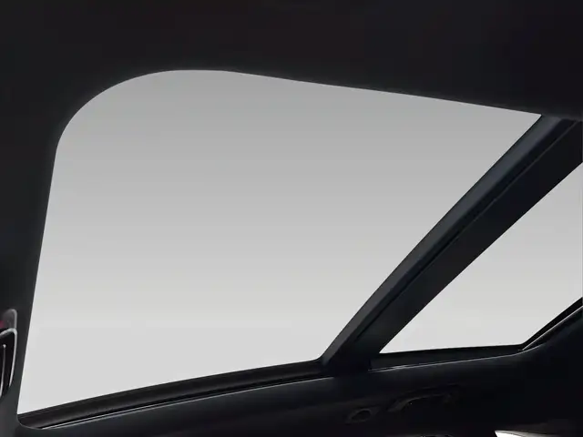 Mercedes-Benz GLC Class view 11