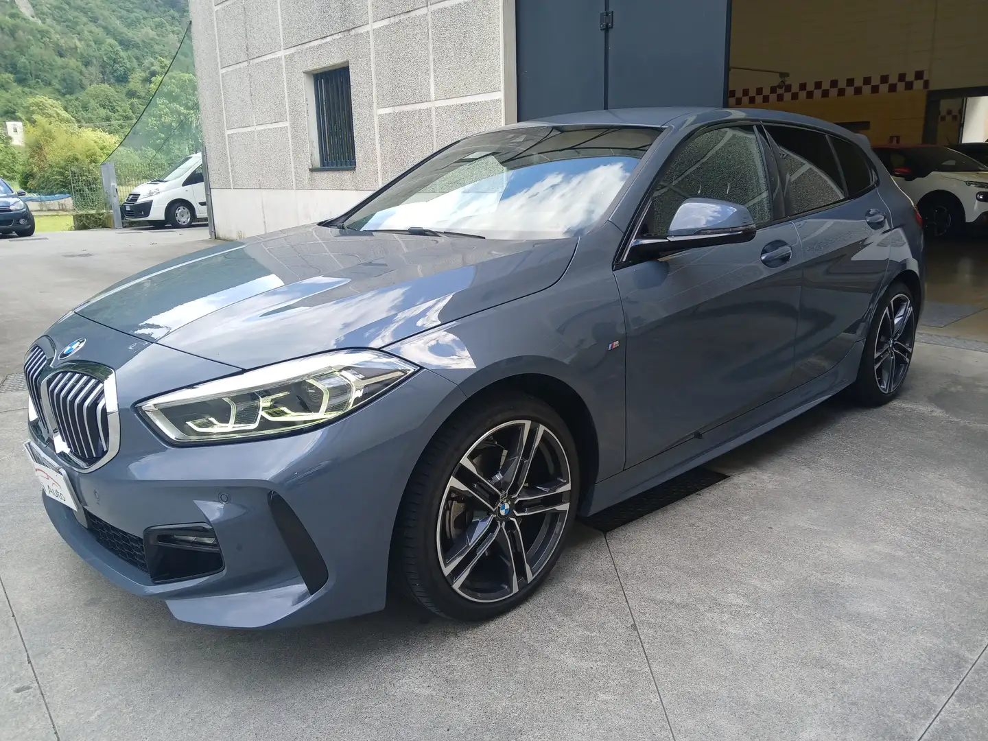 BMW 116 116d Msport auto IVA ESPOSTA Gris - 1