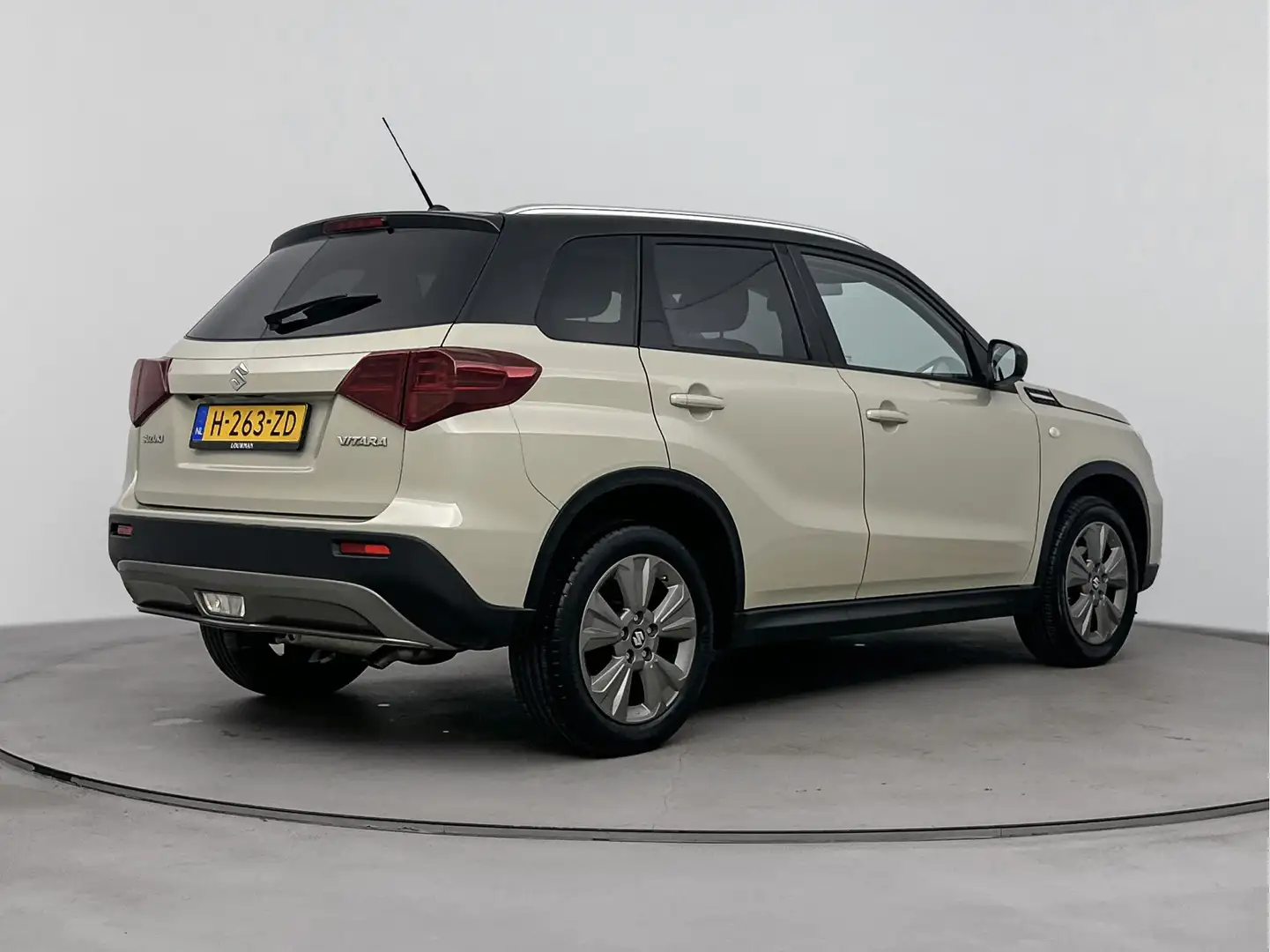 Suzuki Vitara 1.0 Boosterjet Select | Parkeercamera | Metaallak Bruin - 2