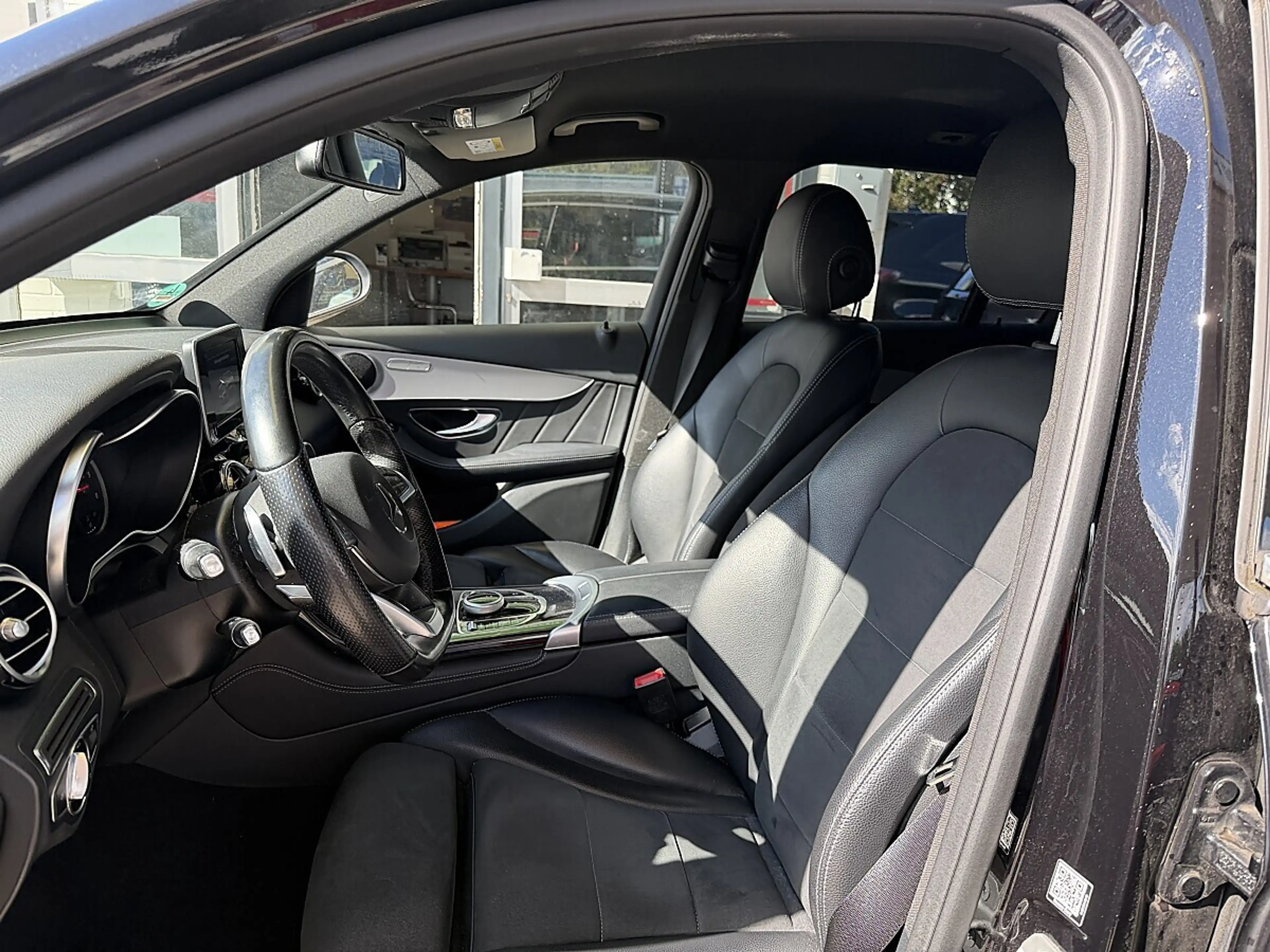 Mercedes-Benz GLC 220 d 4MATIC Aut. — photo 13