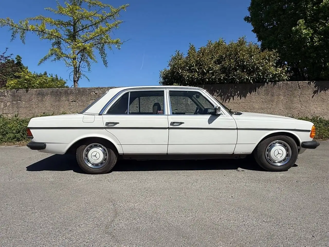 Mercedes-Benz 200 TypW123 Bj1979 Gutachten H-Zulassung- Automatik, foto 4