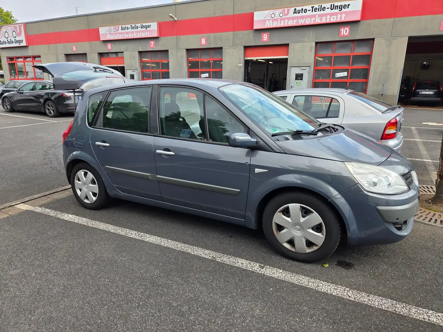 Renault Scenic Scenic 2.0 16V Privilege Stříbrná - 1