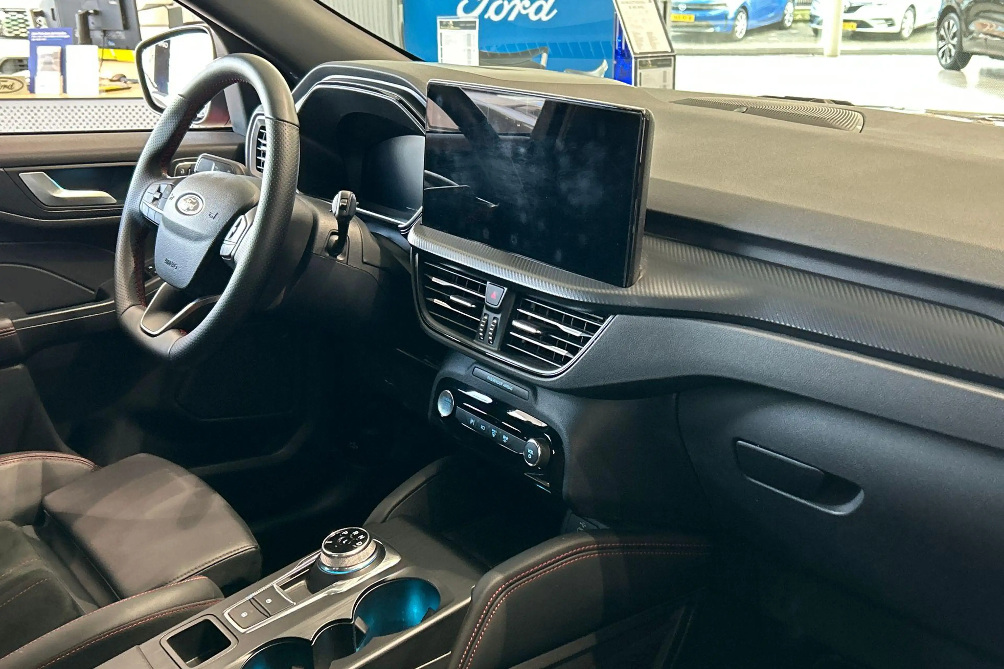 Ford Kuga 2.5 PHEV ST-Line X | Driver Assistance | Winter Pa — photo 14