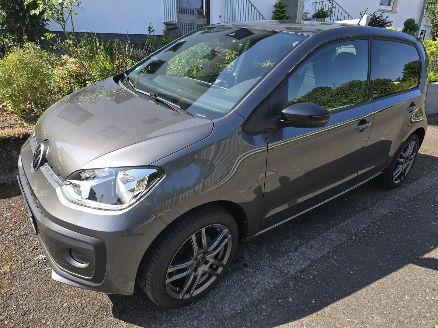 Volkswagen up! up! Active - 2