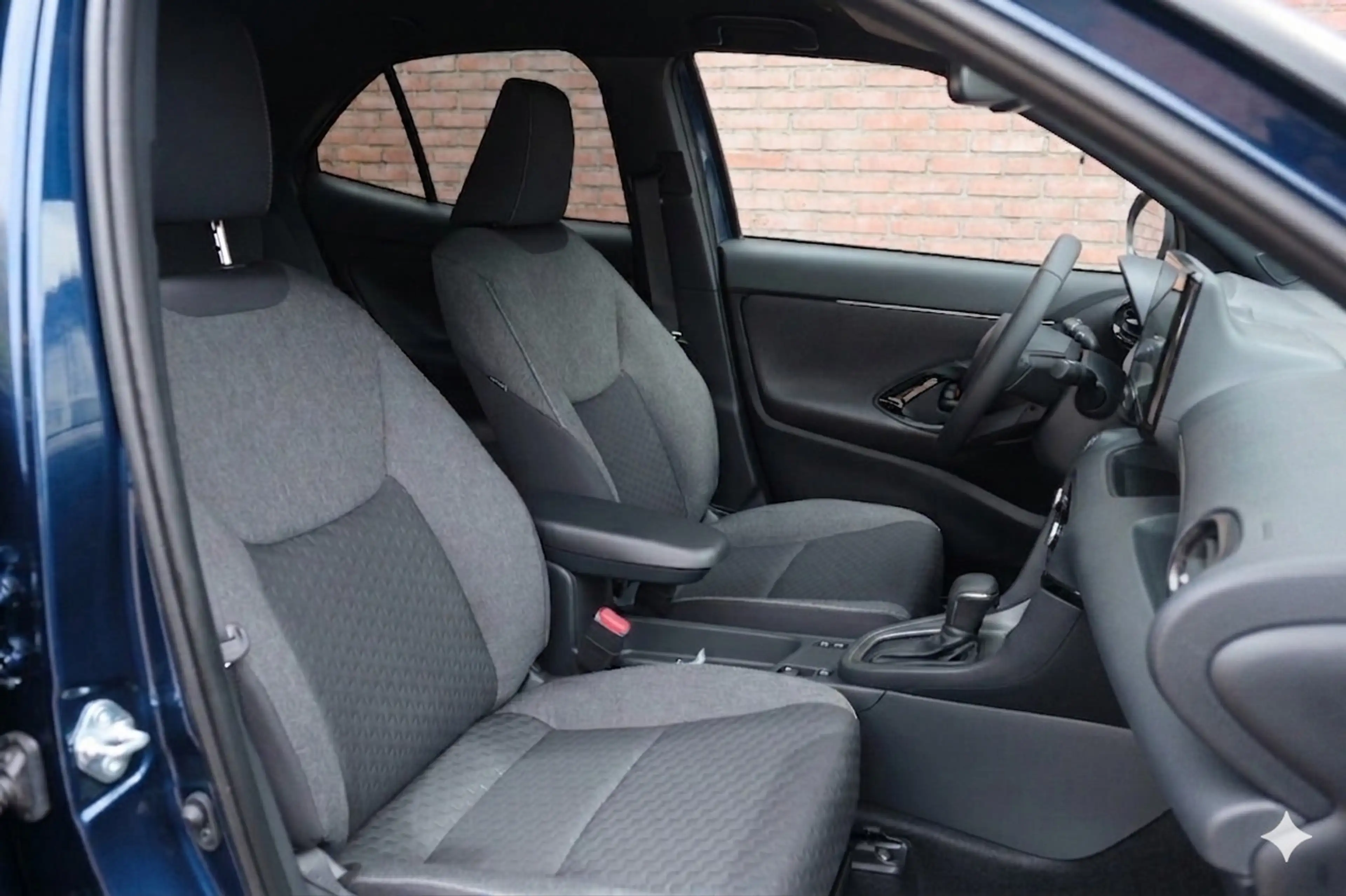 Toyota Yaris Cross 1.5 Hybrid 115pk CVT Dynamic - Adaptieve cruise - — photo 3