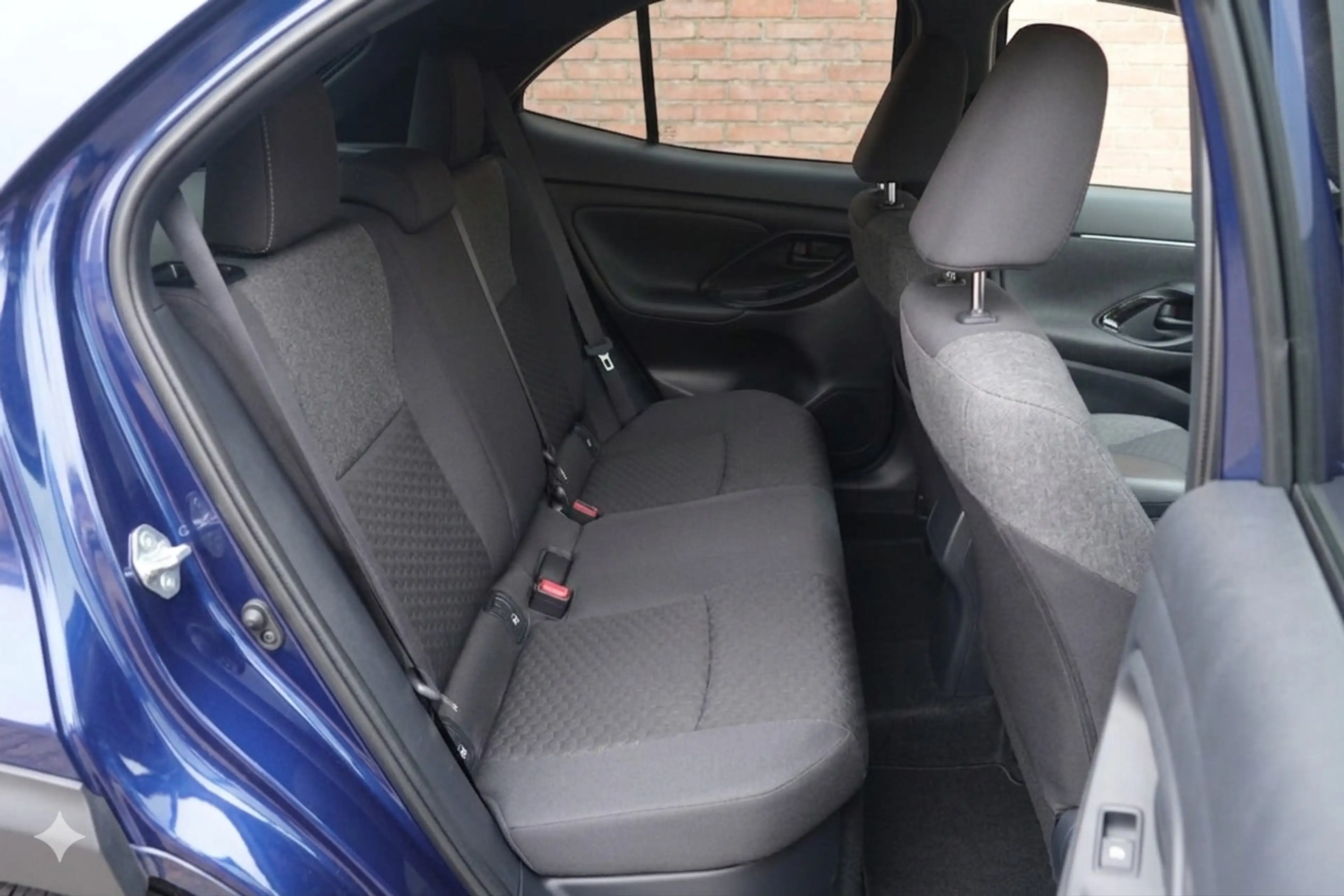 Toyota Yaris Cross 1.5 Hybrid 115pk CVT Dynamic - Adaptieve cruise - — photo 2