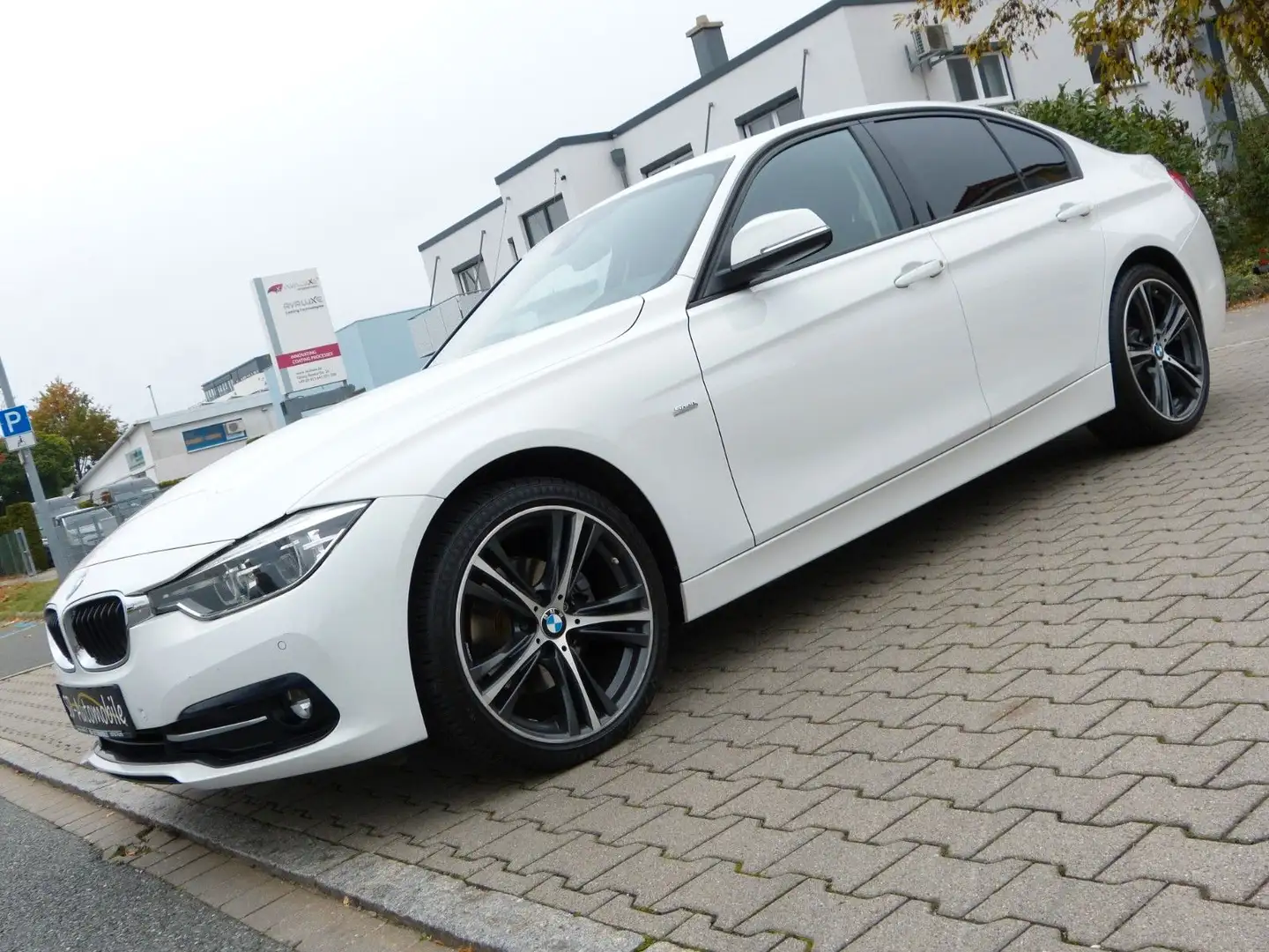 BMW 320 d Sport Line *LED*Navi*ACC*Leder*Spurhalte* Weiß - 1