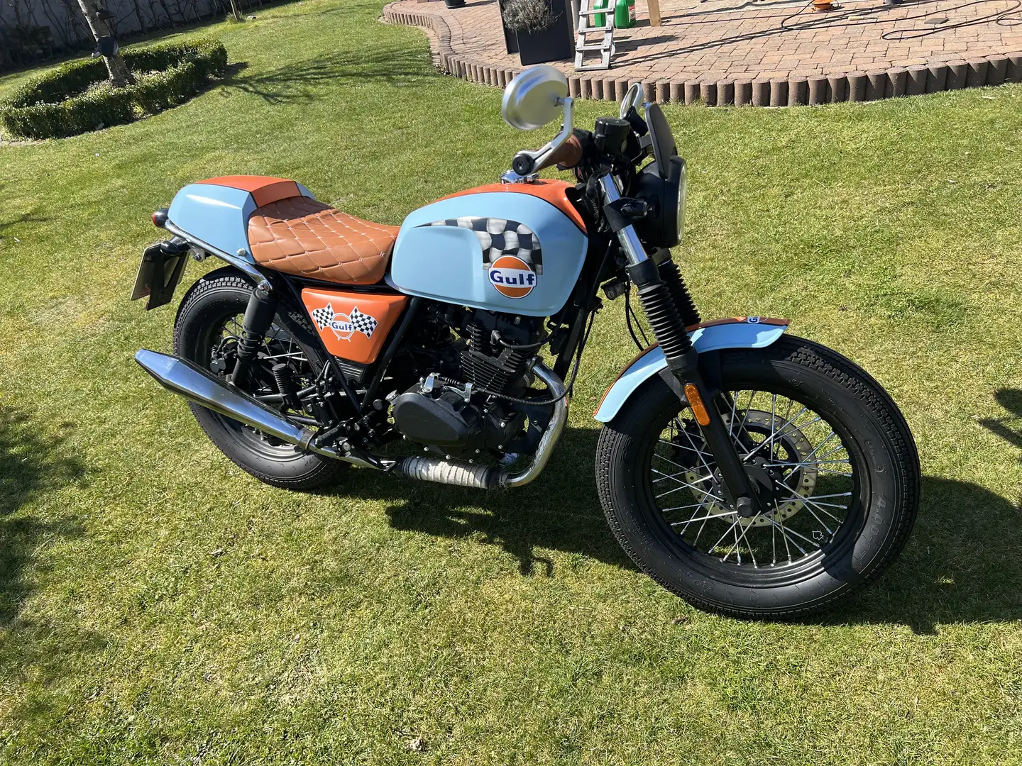Brixton Sunray 125 ABS Gulf Porsche Le Mans Design Steve McQueen - 1