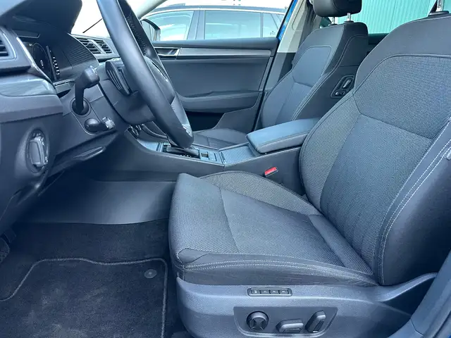 Skoda Superb view 11