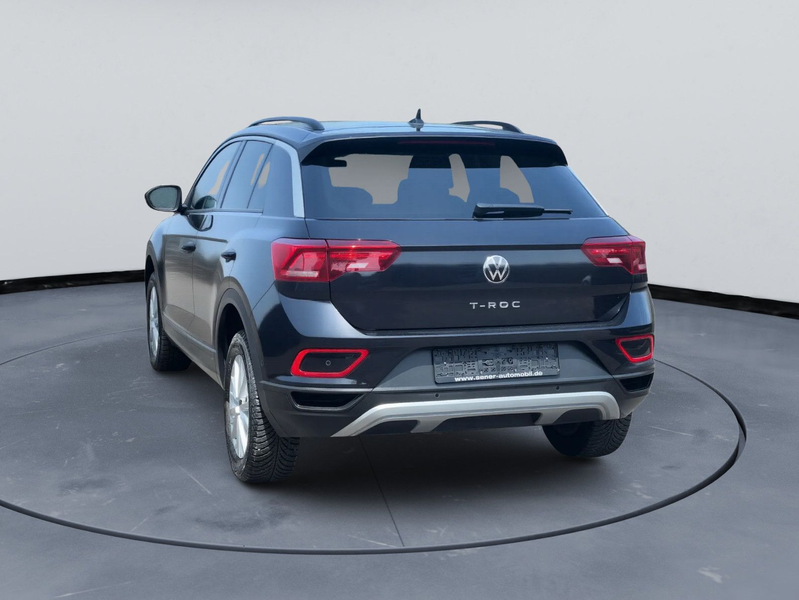 Volkswagen T-Roc 1.5 Life - LED - NAVI - PDC - GARANTIE — photo 4