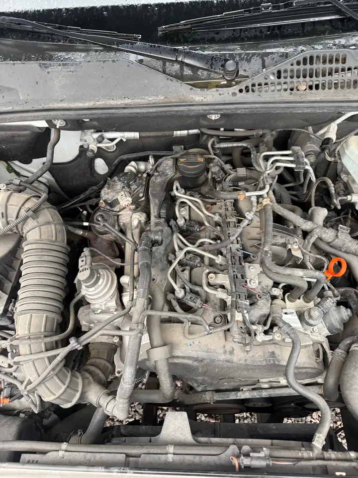 VOLKSWAGEN AMAROK BASIS SINGLECAB 4MOTION 122 CH 4X4 BVM - ATTELAGE FIXE 122 ch 4X4 BVM - ATTELAGE FIXE - CLIMATISATION