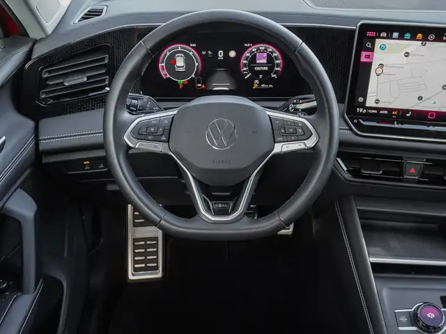 Volkswagen Tiguan view 11