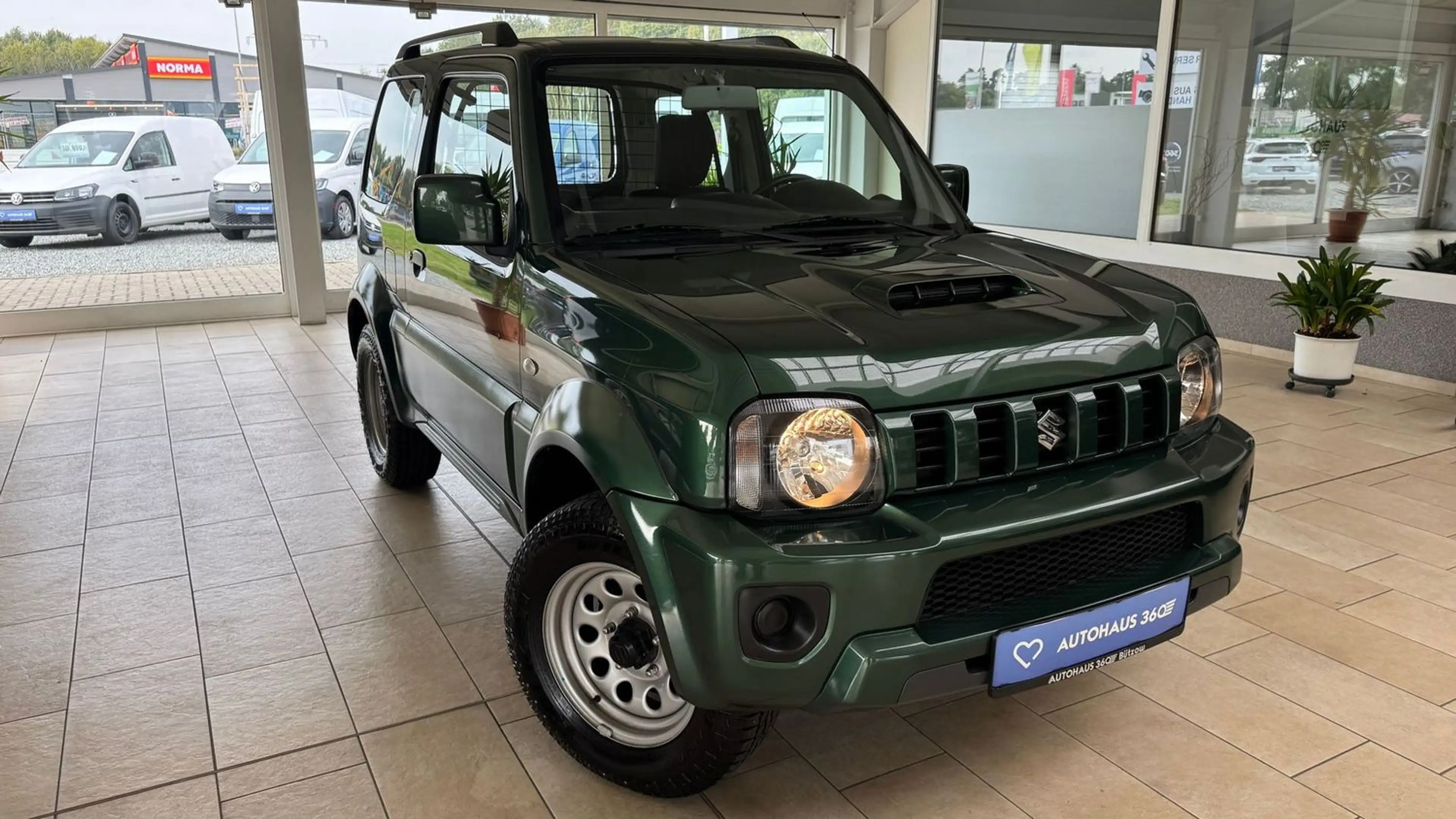 Suzuki Jimny 4x4 Ranger 1.Hand AHK — photo 3