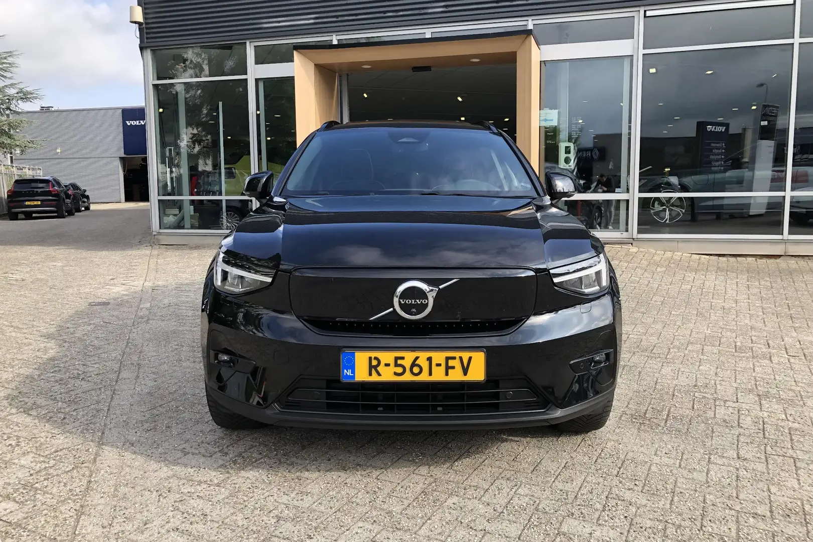Volvo XC40 Recharge Ultimate 70 kWh | Panoramadak | Elektrisc Nero - 2